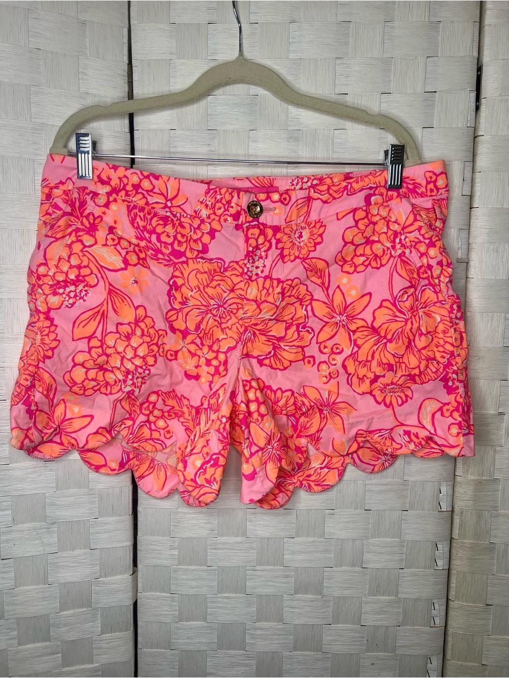 Lilly Pulitzer Pink & Orange Floral Scallop Hem Shorts